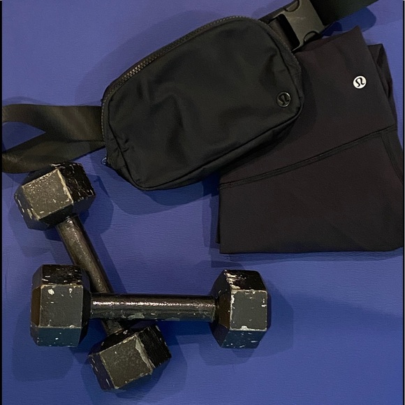 Lululemon Cross Body Fannie Pack - Picture 1 of 4